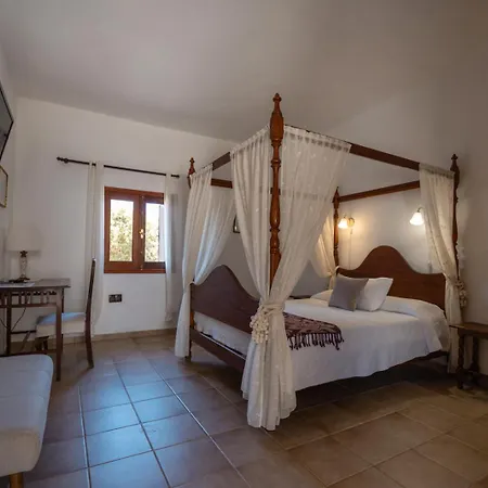 Rural Era De La Corte - Adults Only *