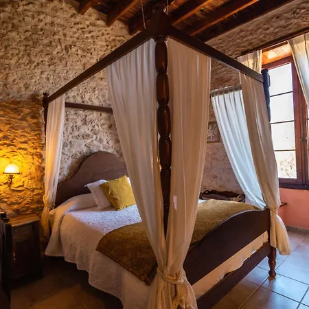 Rural Era De La Corte - Adults Only